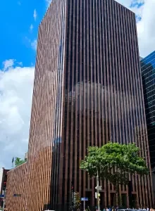 Banco Safra - 220 x 300